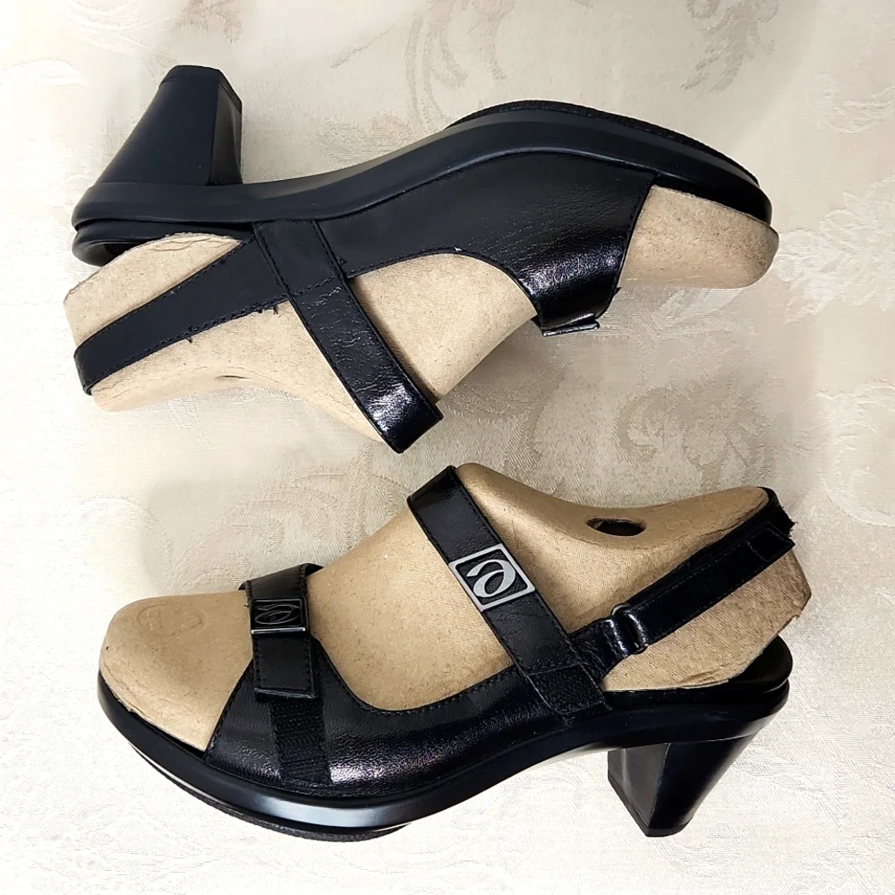 Aravon New Balance Ava comfort strap black heel sandals size 6 strappy maryjane